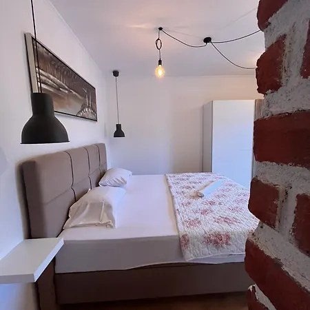 Beg Apartment