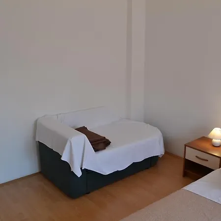 Beg Apartment